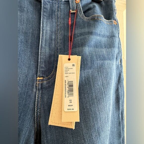 Alice + Olivia
Mid-Rise Skinny Leg Jeans w/ Tags - Picture 5 of 8